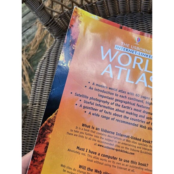 The Usborne Internet-Linked Childrens World Atlas Book Homeschool Learning Learn - Picture 9 of 9
